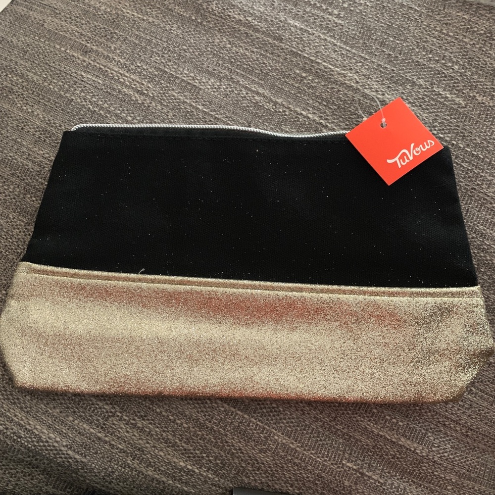 NWT TUVOUS makeup bag pouch